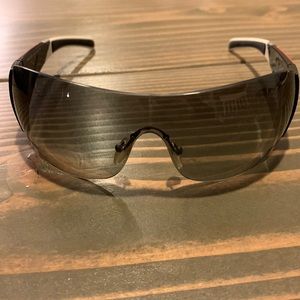 Prada sun glasses